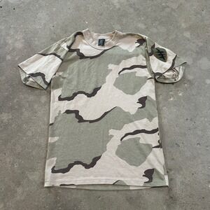 Vintage 90s Woodland Desert Camo Tee Swing T-Shirt Mens Small Military Patch USA